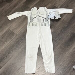 White Kids Stormtrooper Costume with mask boys 8-10
Halloween trick or treat